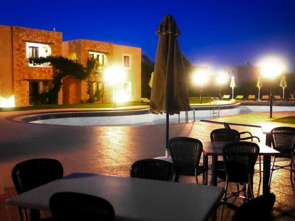 Areti Aparthotel Ханья Экстерьер фото