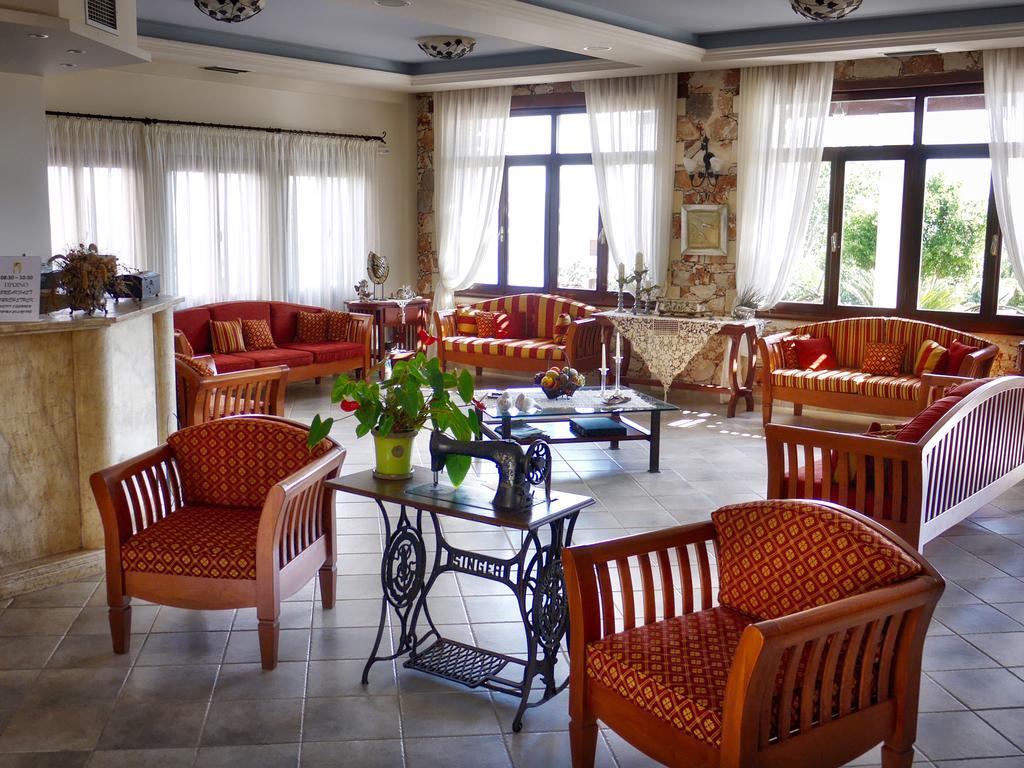 Areti Aparthotel Ханья Экстерьер фото