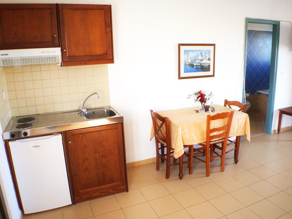 Areti Aparthotel Ханья Экстерьер фото